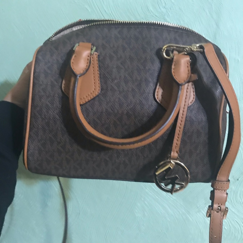 brown michael kors ‘aria’ purse